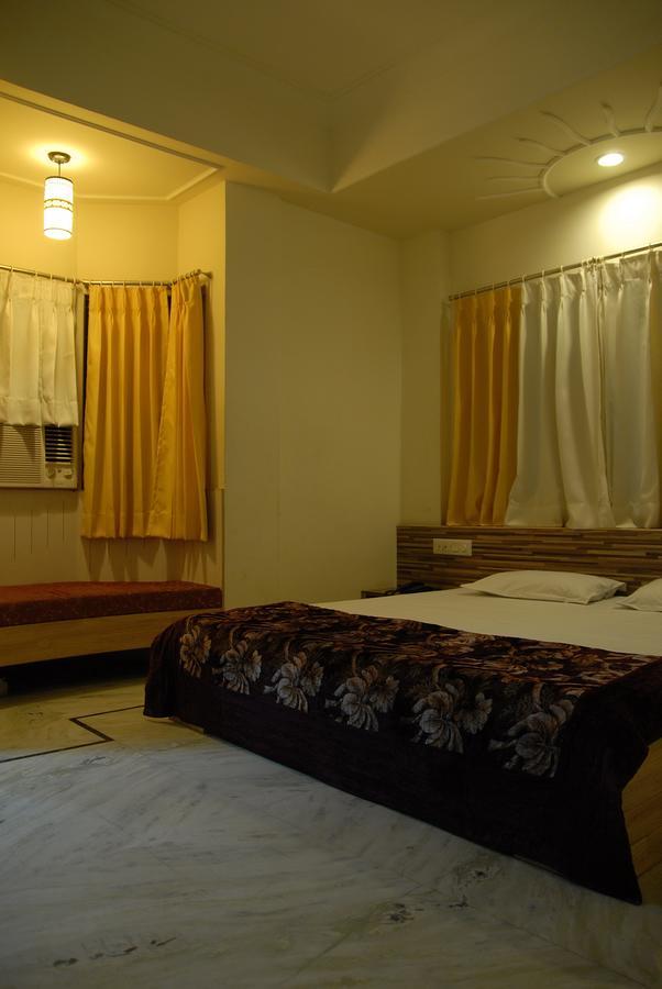 Nāthdwāra Hotel Vrinda מראה חיצוני תמונה