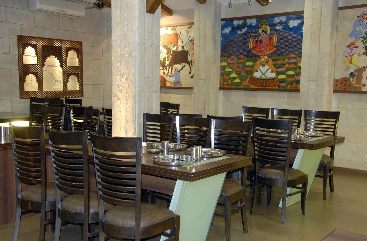Nāthdwāra Hotel Vrinda מראה חיצוני תמונה