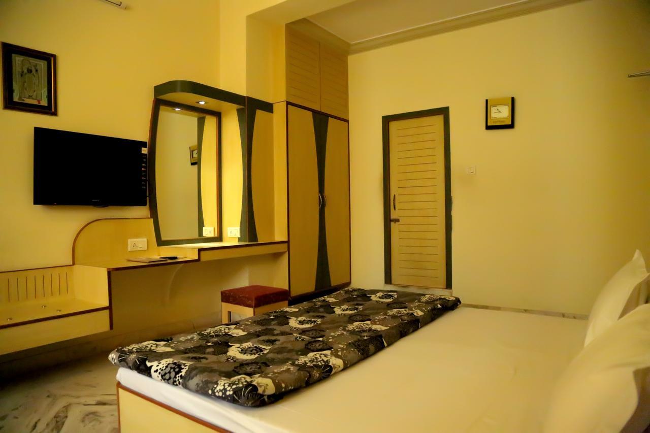 Nāthdwāra Hotel Vrinda מראה חיצוני תמונה